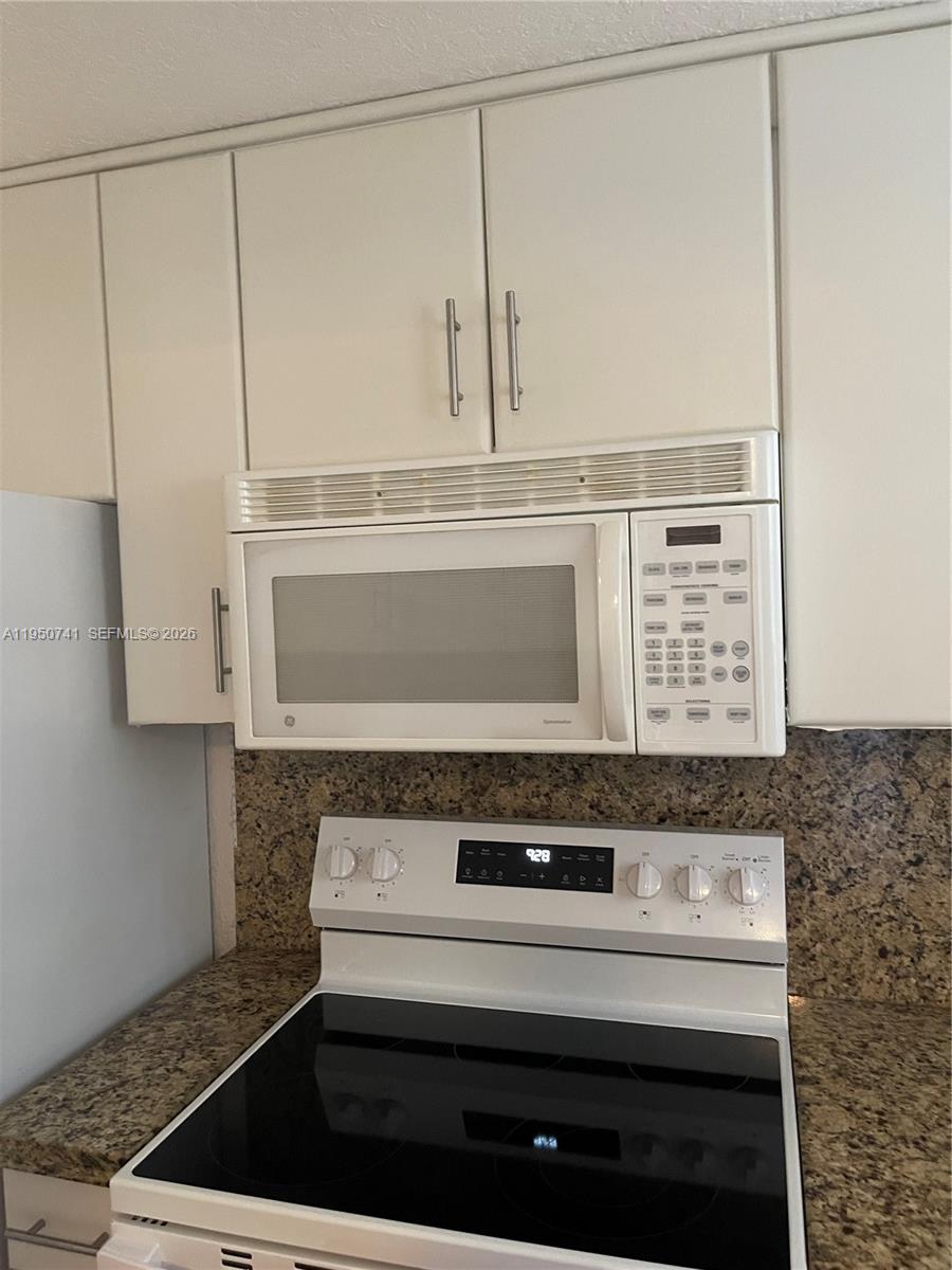 8515 Sunrise Lakes Blvd Unit: 103