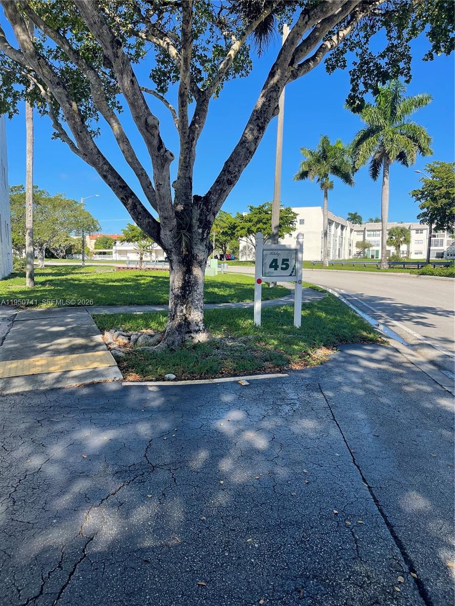 8515 Sunrise Lakes Blvd Unit: 103