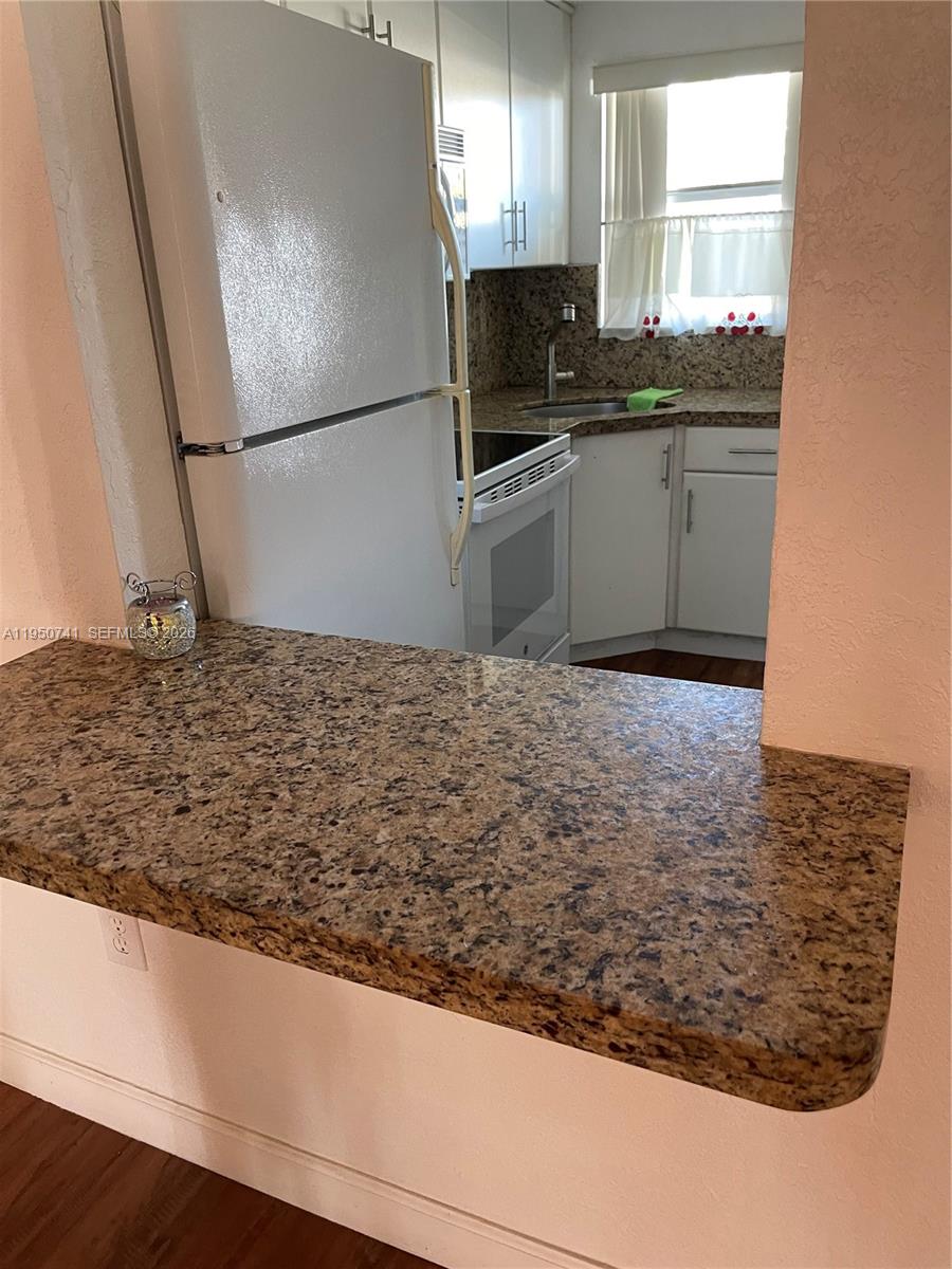 8515 Sunrise Lakes Blvd Unit: 103