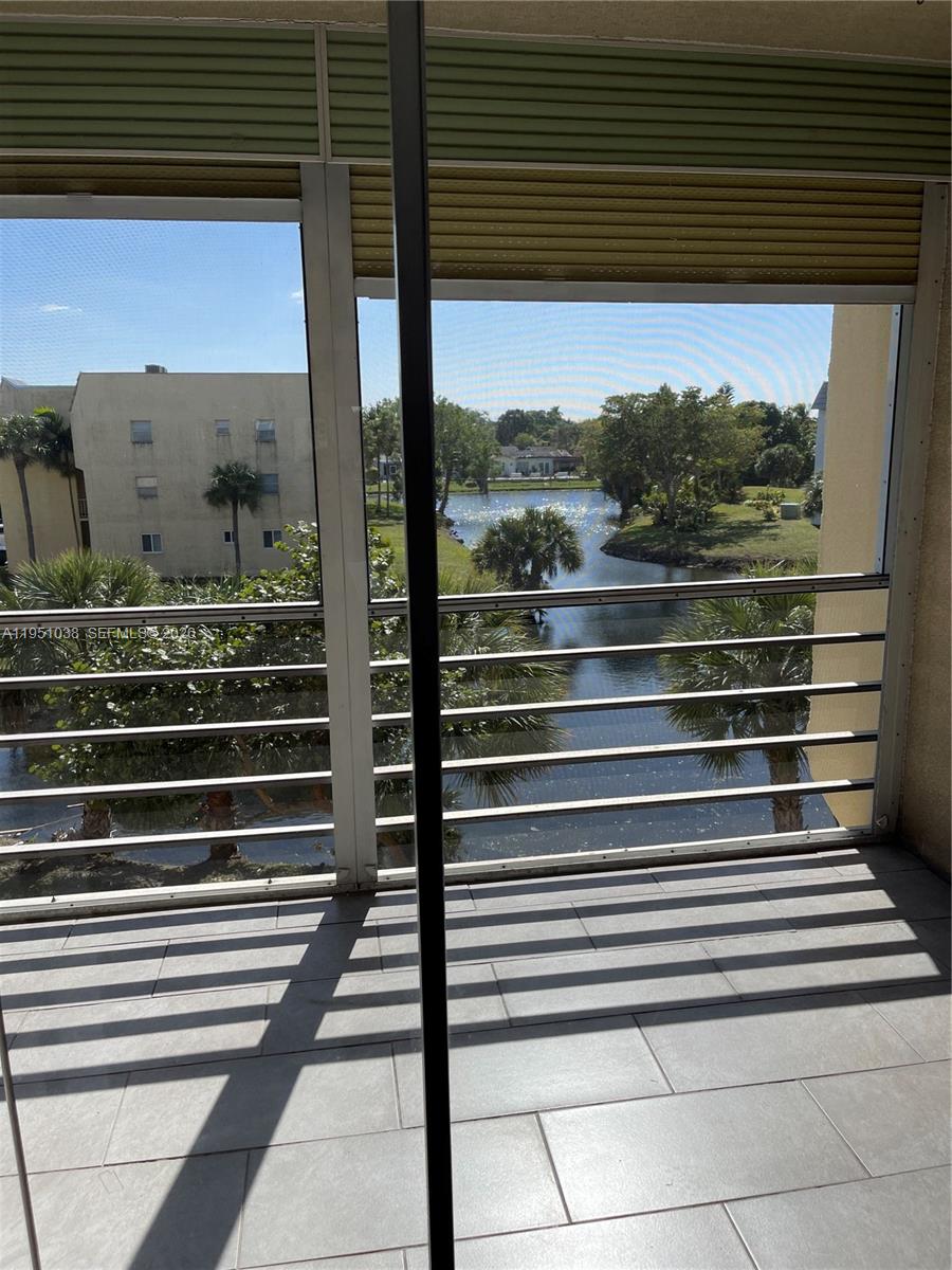 8285 Sunrise Lakes Blvd Unit: 310