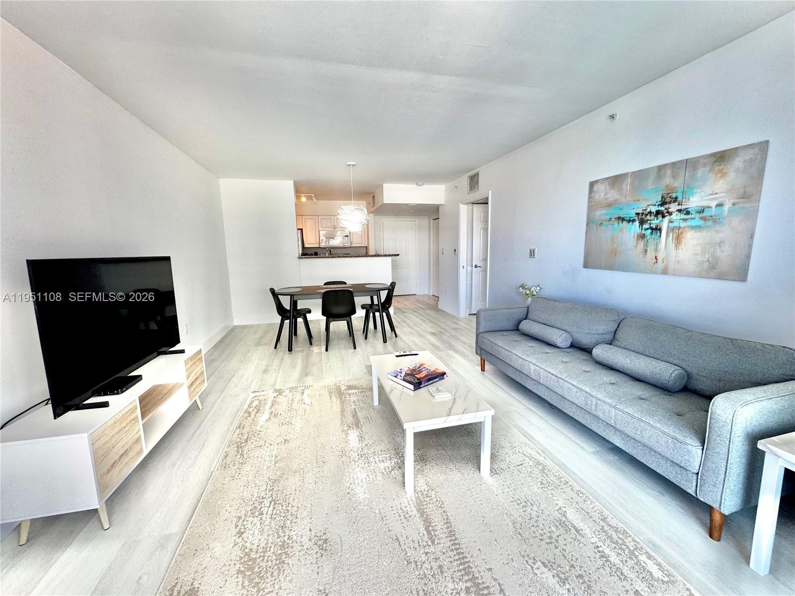 1155 Brickell Bay Dr # 906