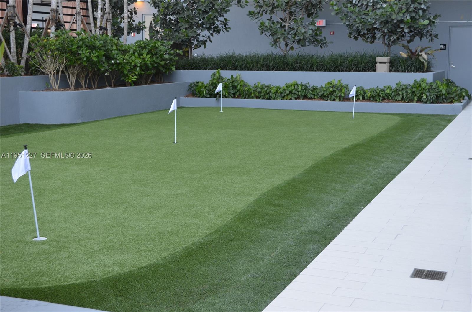 121 NE 34th St # 1803