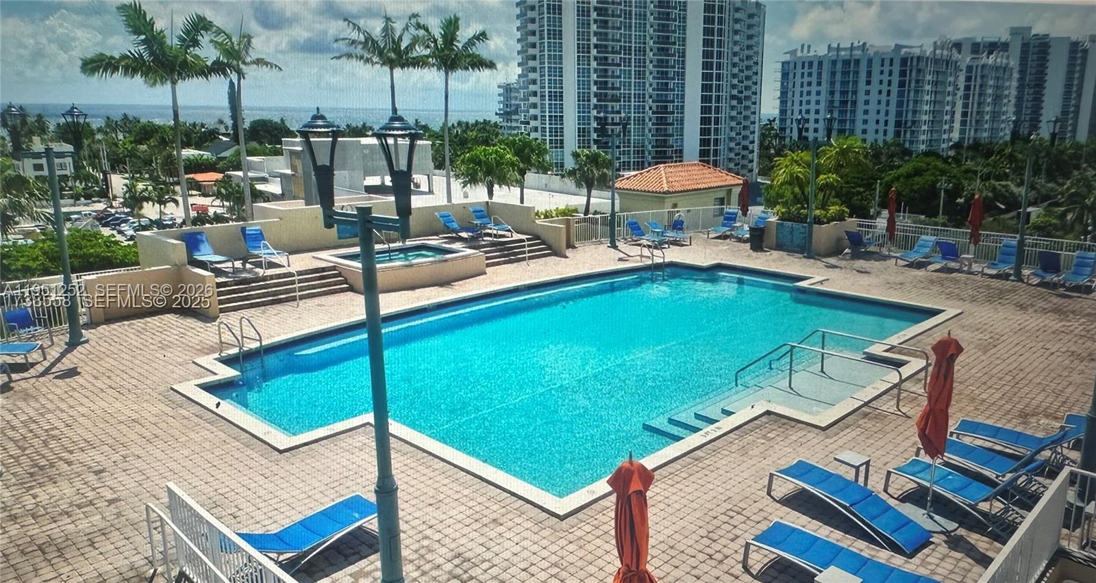 3020 NE 32nd Ave # 817