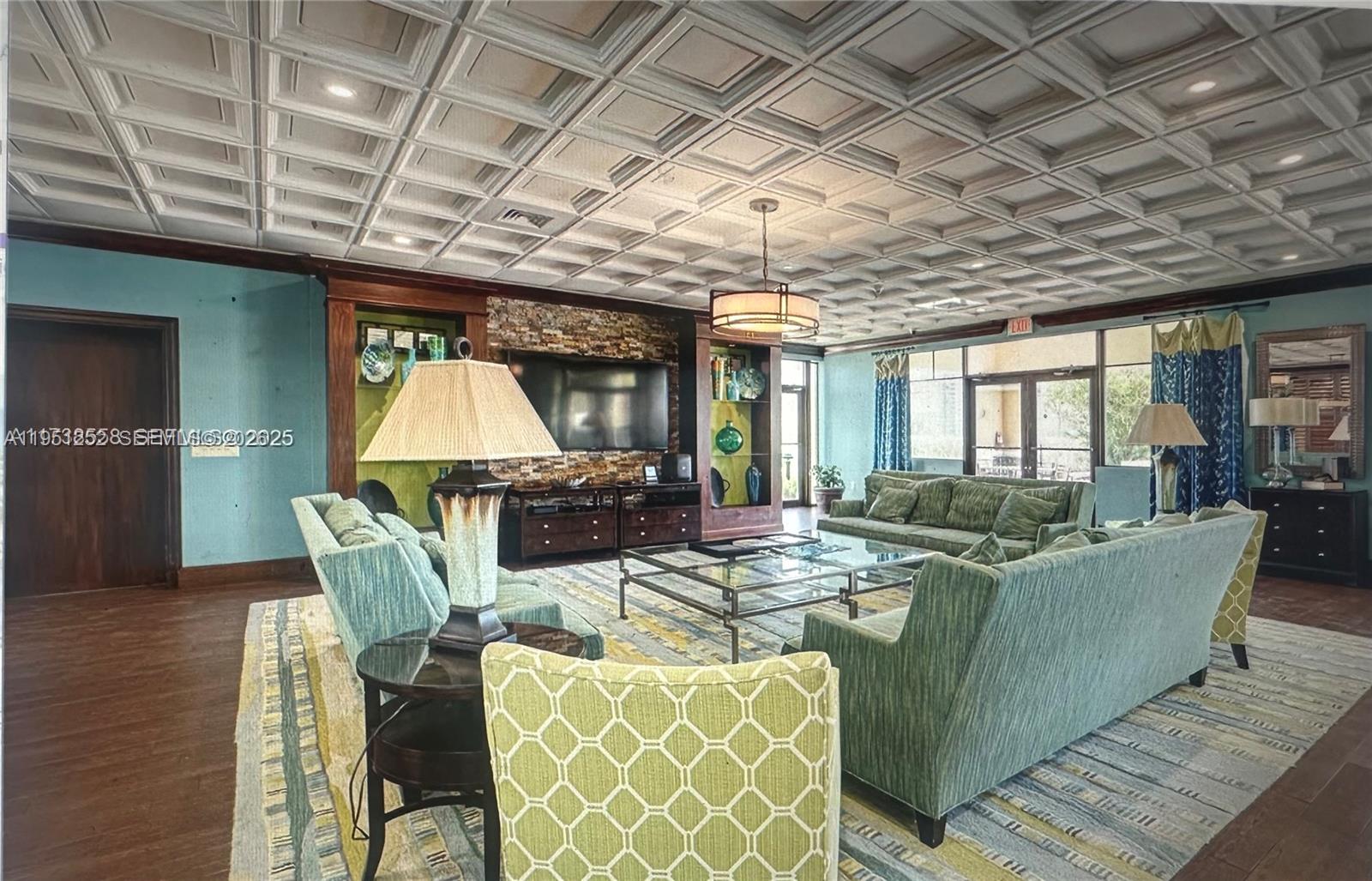 3020 NE 32nd Ave # 817