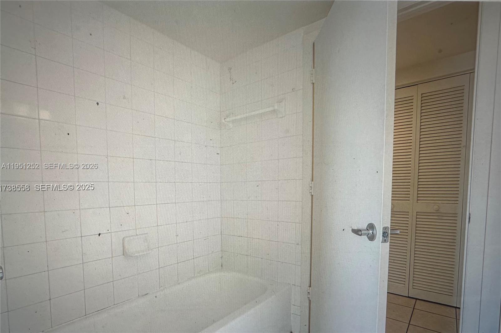 3020 NE 32nd Ave # 817