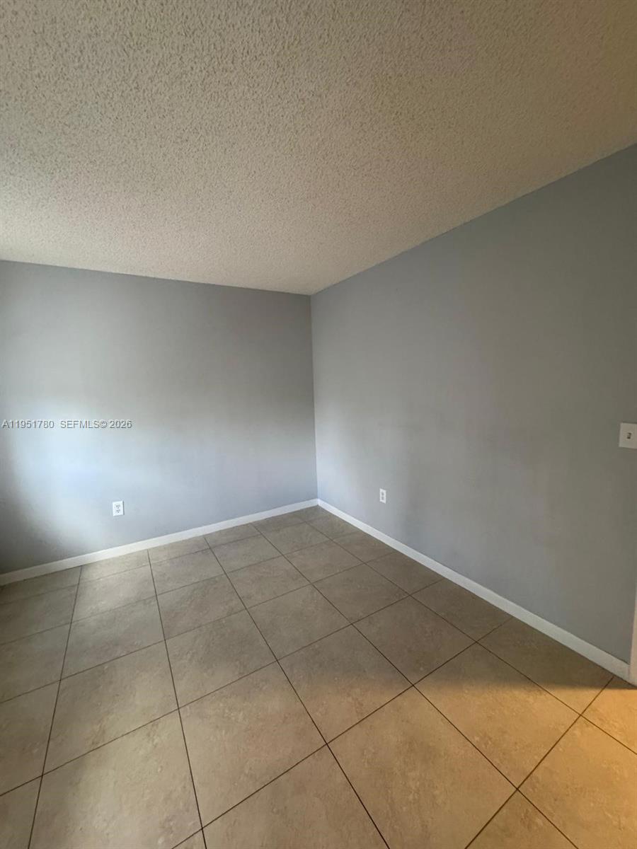 8620 NW 3rd Ln # 6 Unit: 506-6