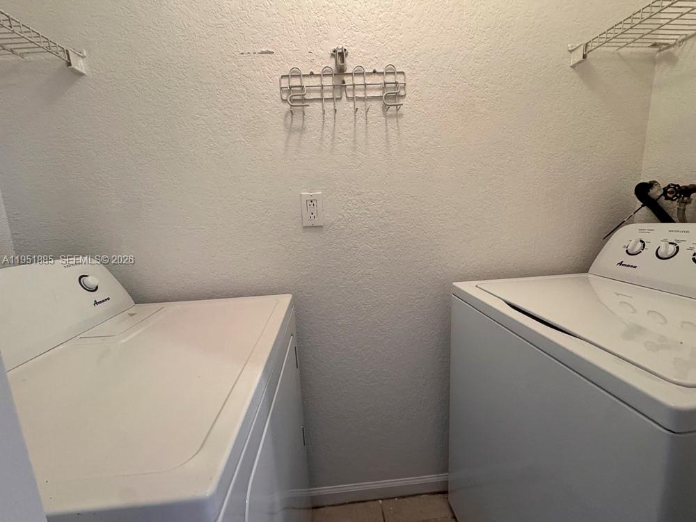12055 SW 140th Ter # 20 Unit: 7-20