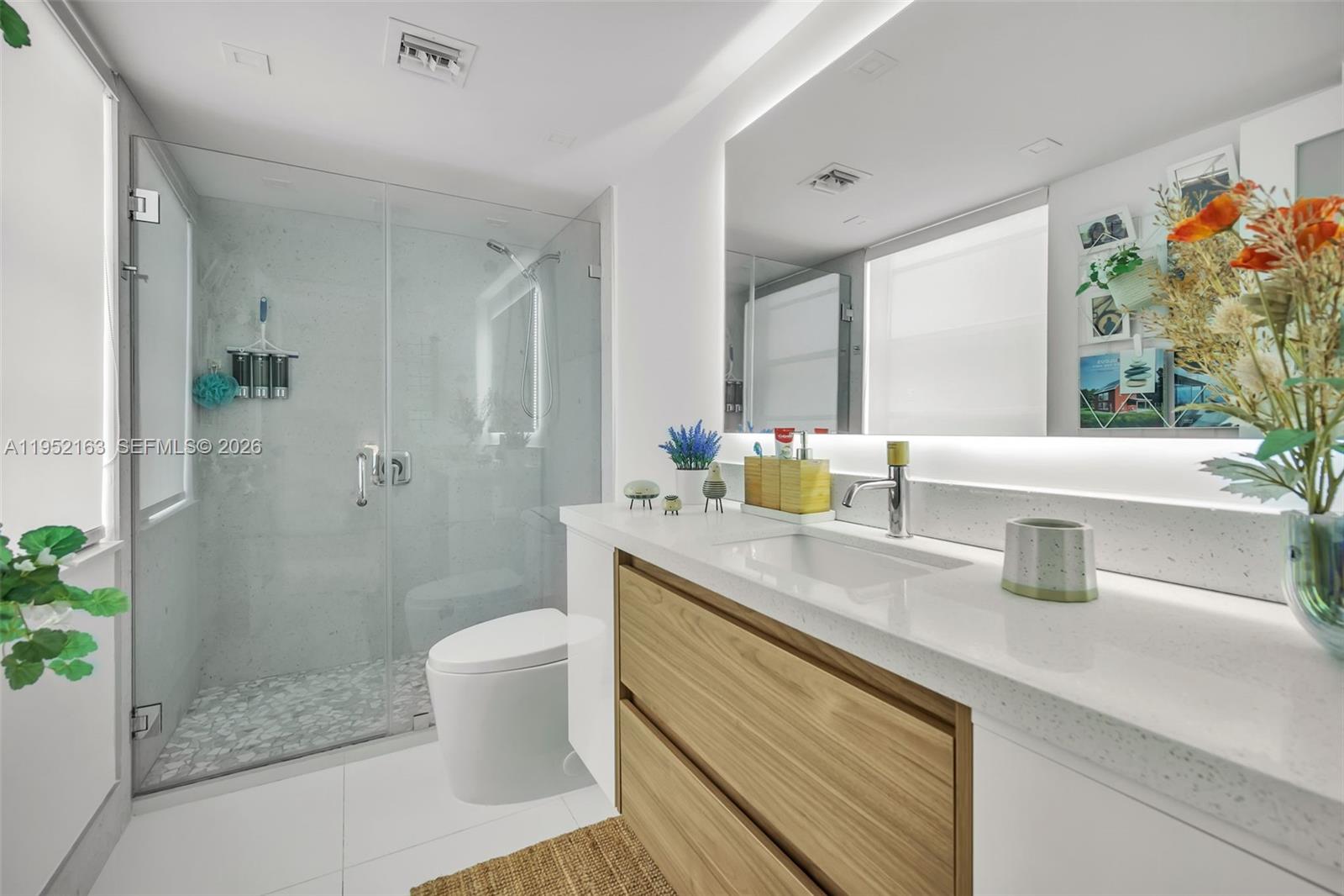 6801 Indian Creek Dr # 304