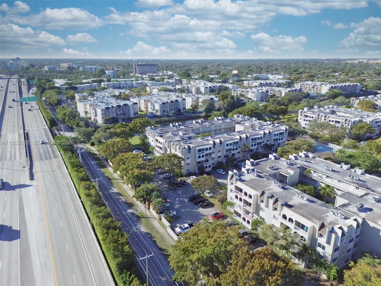 7722 Camino Real # 317 Unit: E-317