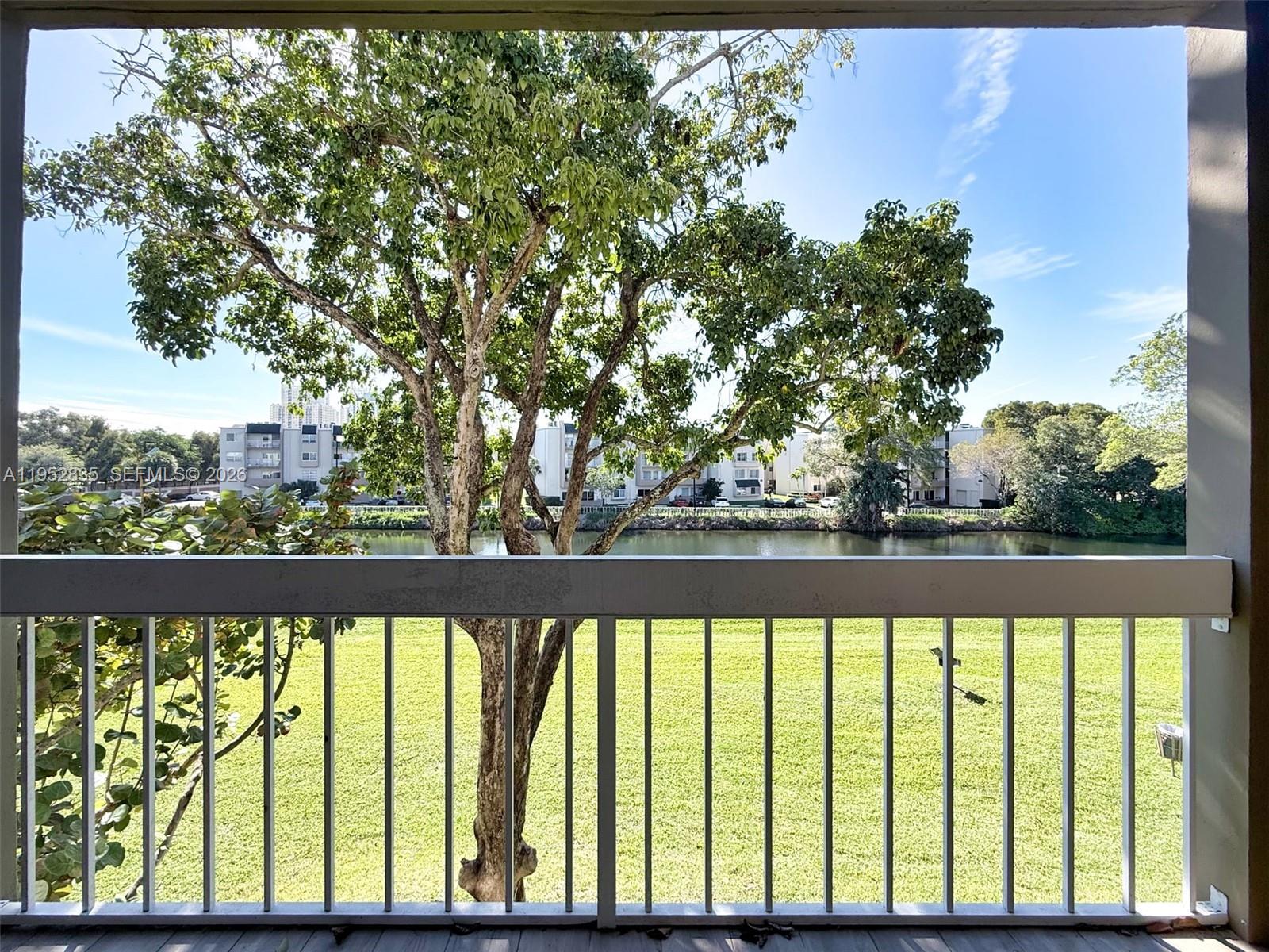 7722 Camino Real # 317 Unit: E-317