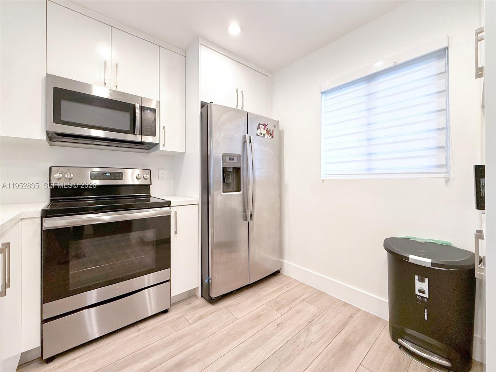 7722 Camino Real # 317 Unit: E-317