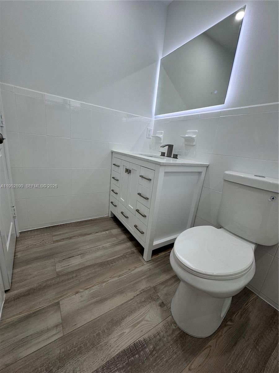 3609 SW 27th St # 3609