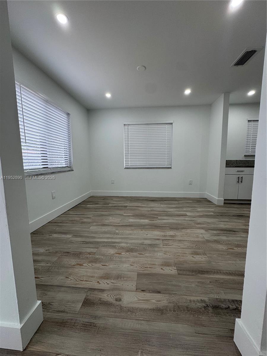 3609 SW 27th St # 3609