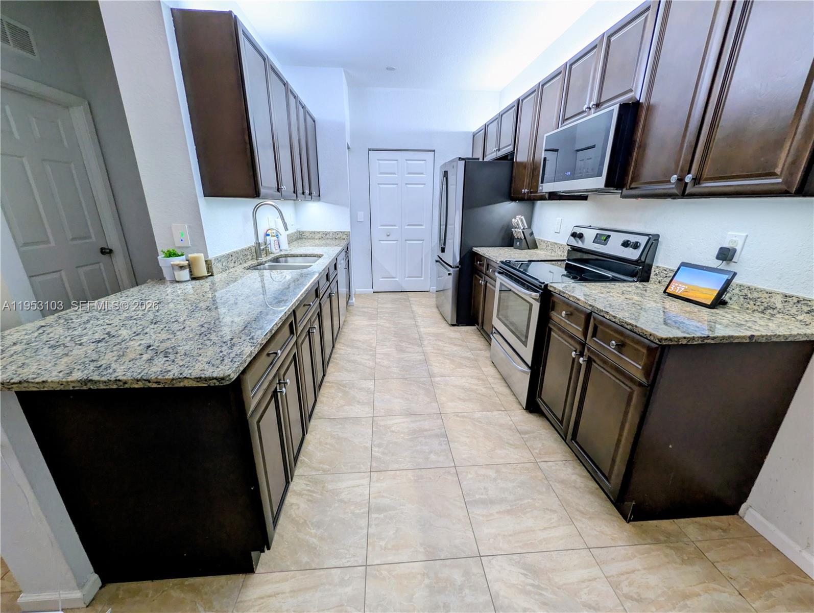 3561 Forest Hill Blvd # 80