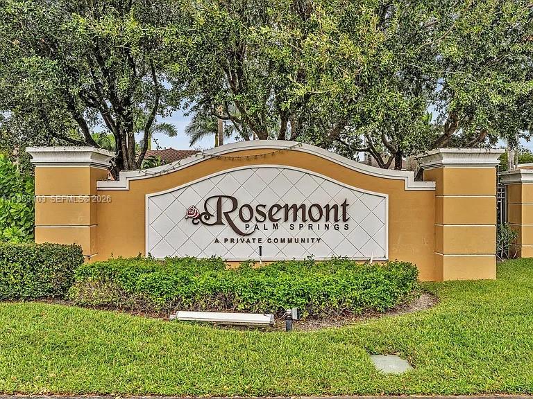 3561 Forest Hill Blvd # 80