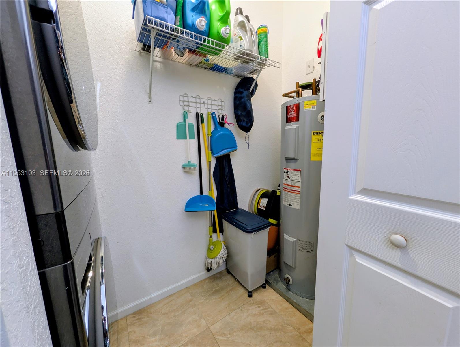 3561 Forest Hill Blvd # 80