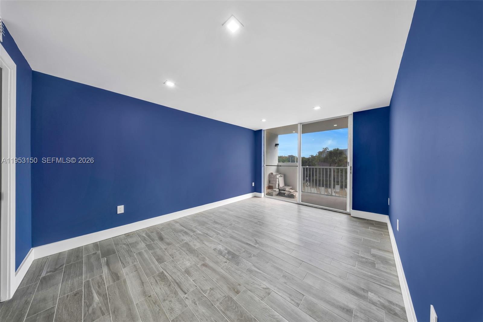 1200 NE Miami Gardens Dr Unit: 219W