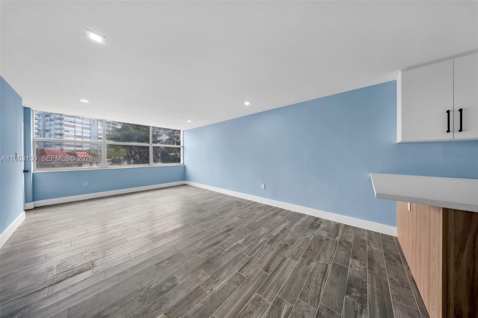 1200 NE Miami Gardens Dr Unit: 219W