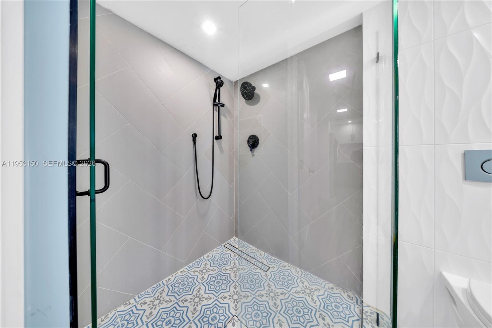 1200 NE Miami Gardens Dr Unit: 219W