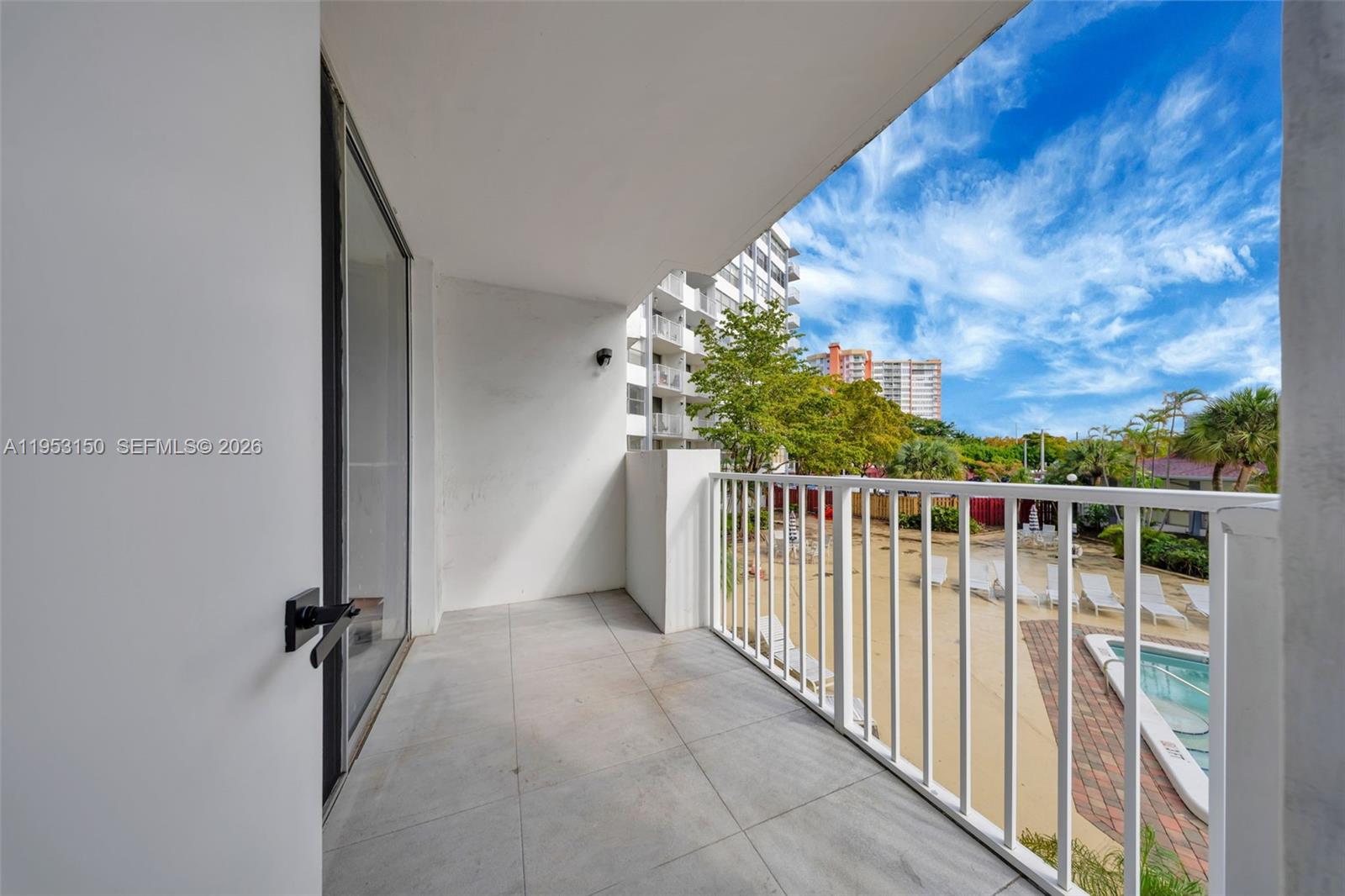 1200 NE Miami Gardens Dr Unit: 219W