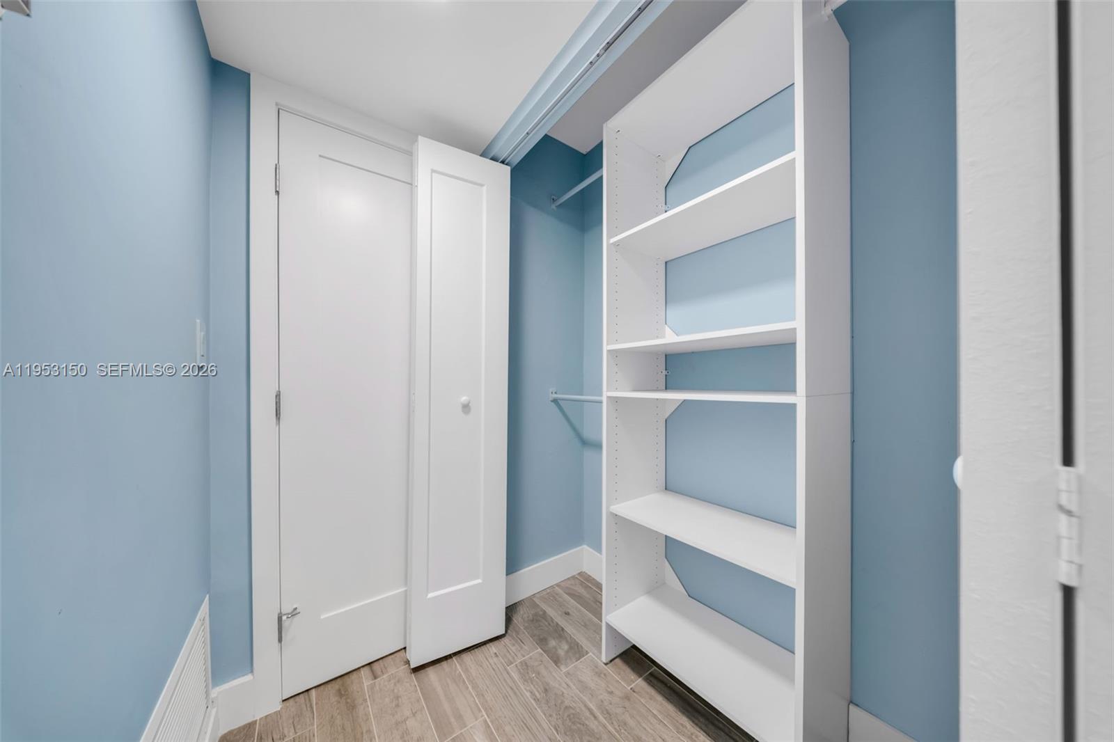 1200 NE Miami Gardens Dr Unit: 219W