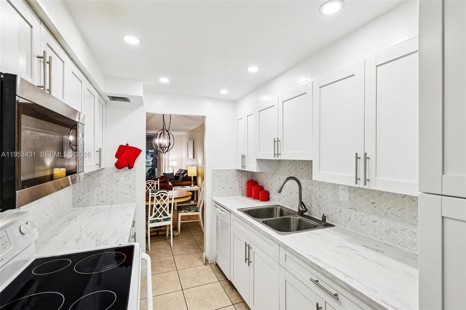 2900 NW 48th Ter # 115