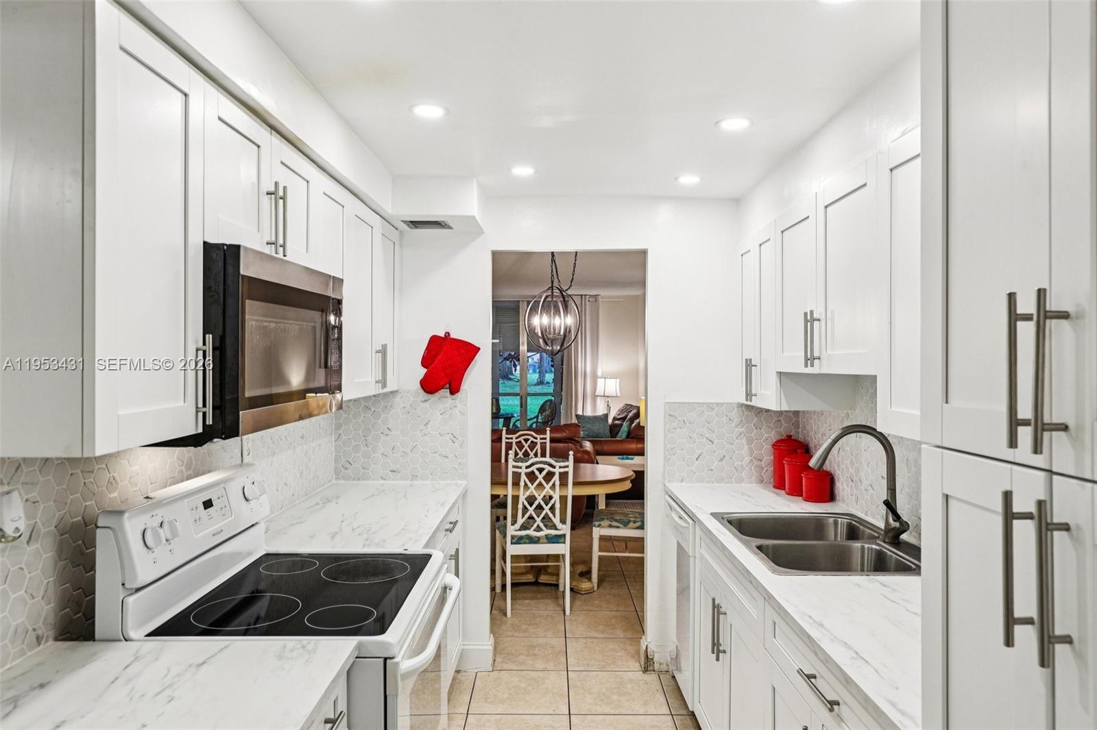 2900 NW 48th Ter # 115