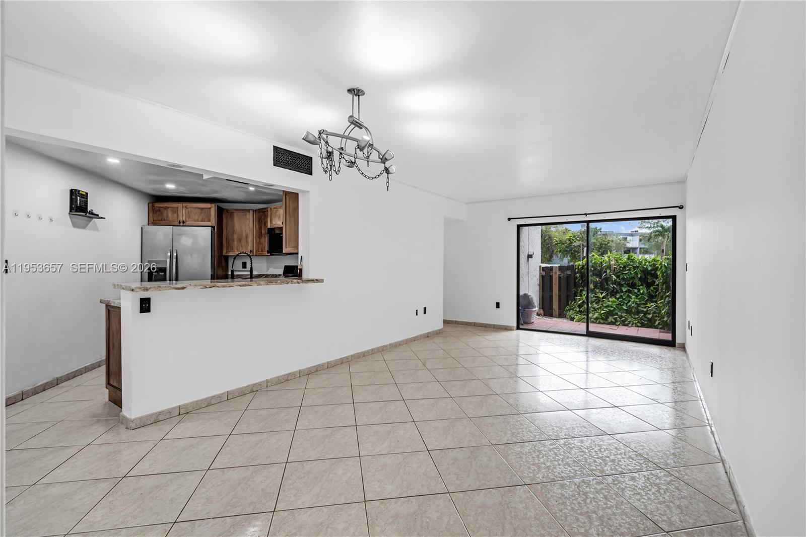 9421 Fontainebleau Blvd # 35 Unit: 101-35