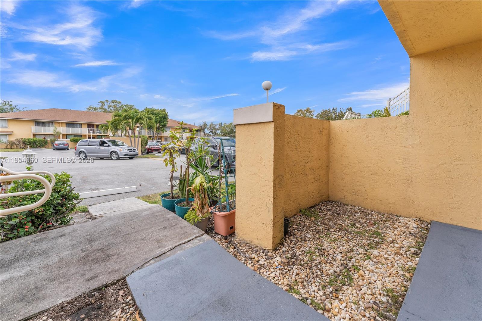440 NW 214th St # 104