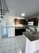 3901 SW 109th Ave # 10 Unit: A-10