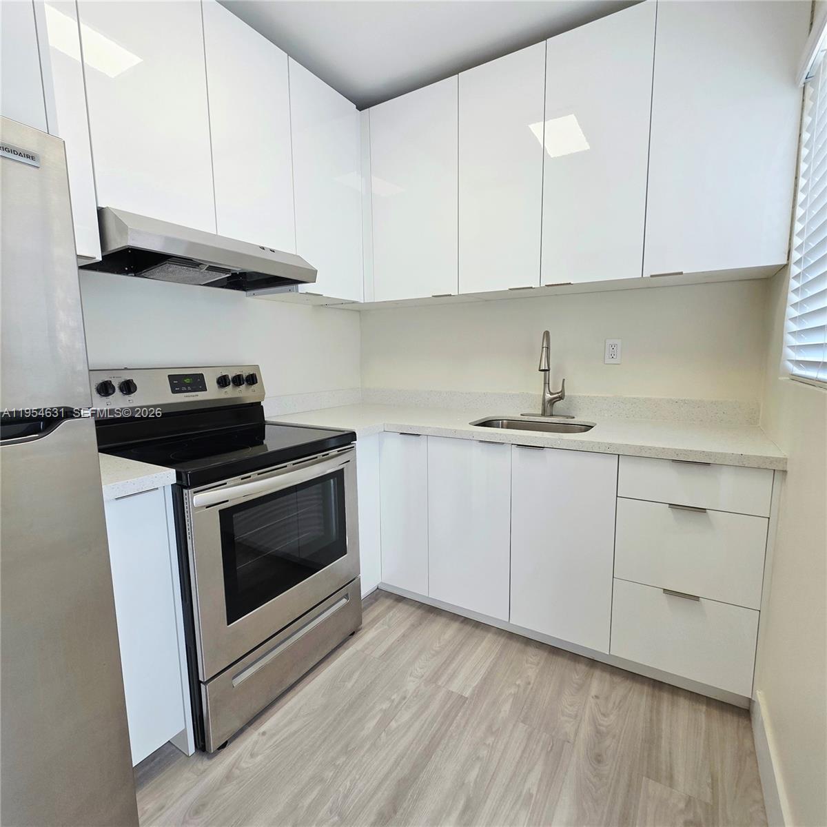 2140 Biarritz Dr # 1