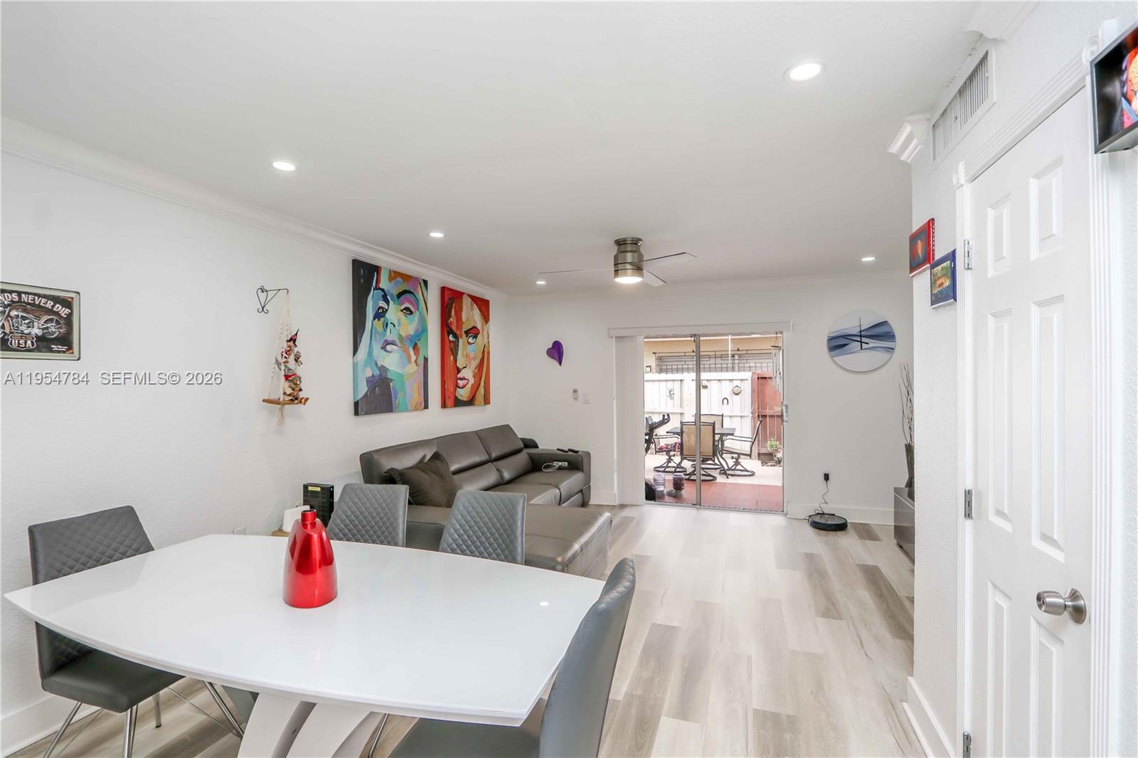 30 SW 108th Ave # 7G