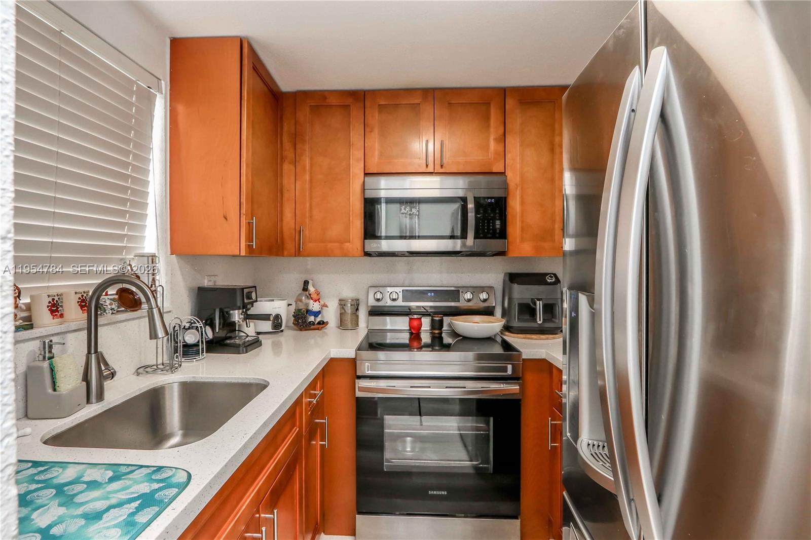 30 SW 108th Ave # 7G