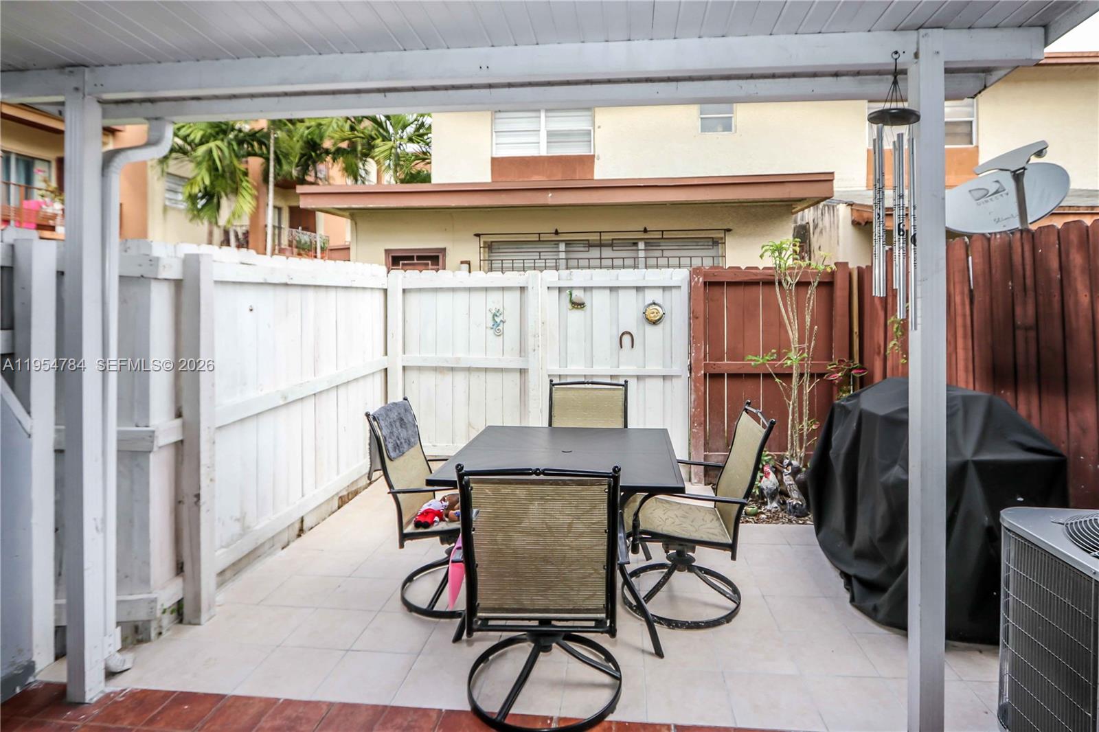 30 SW 108th Ave # 7G