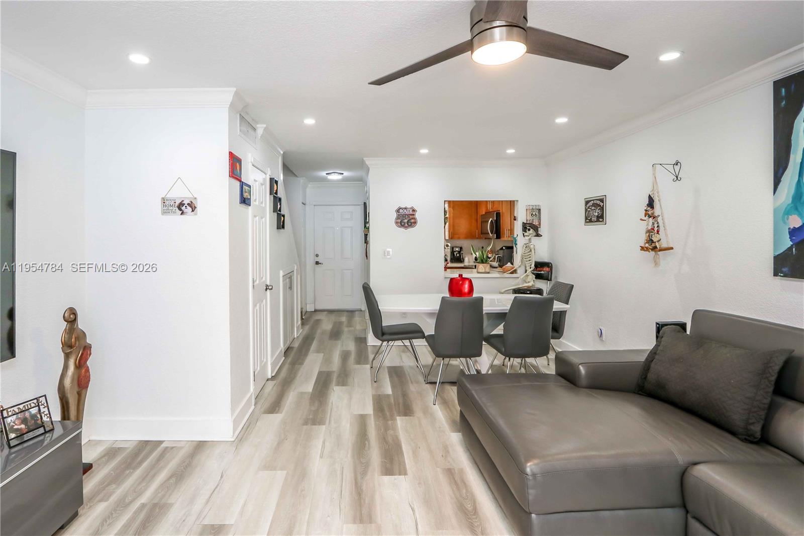 30 SW 108th Ave # 7G