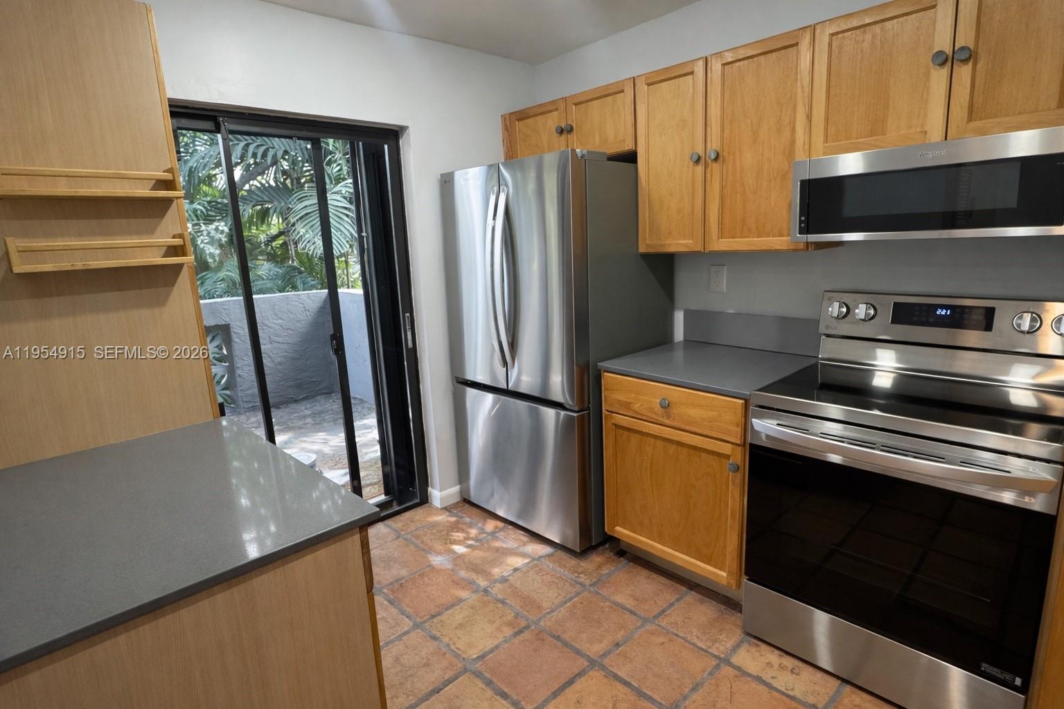 980 NW N River Dr # 39