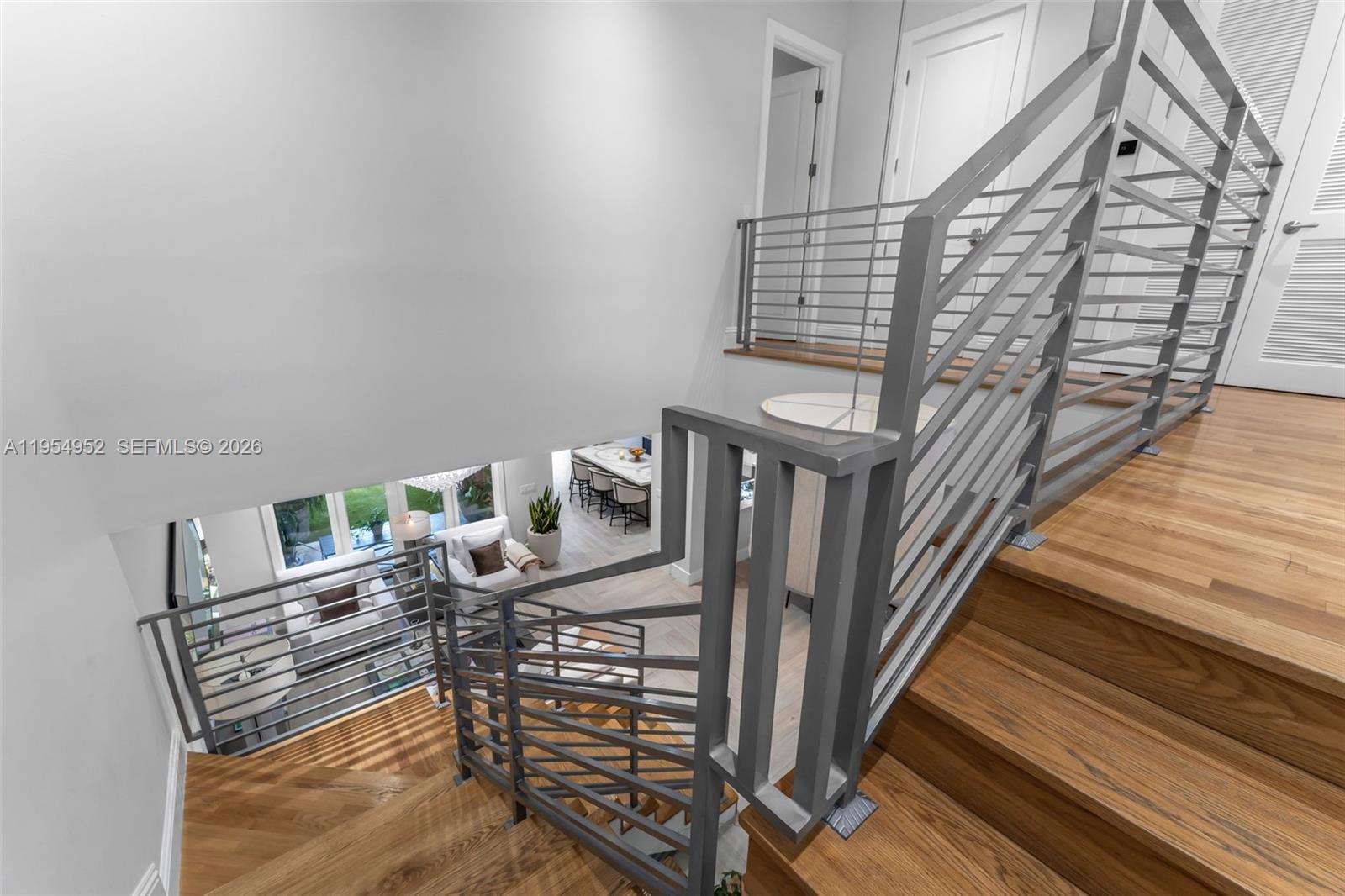 4819 University Drive