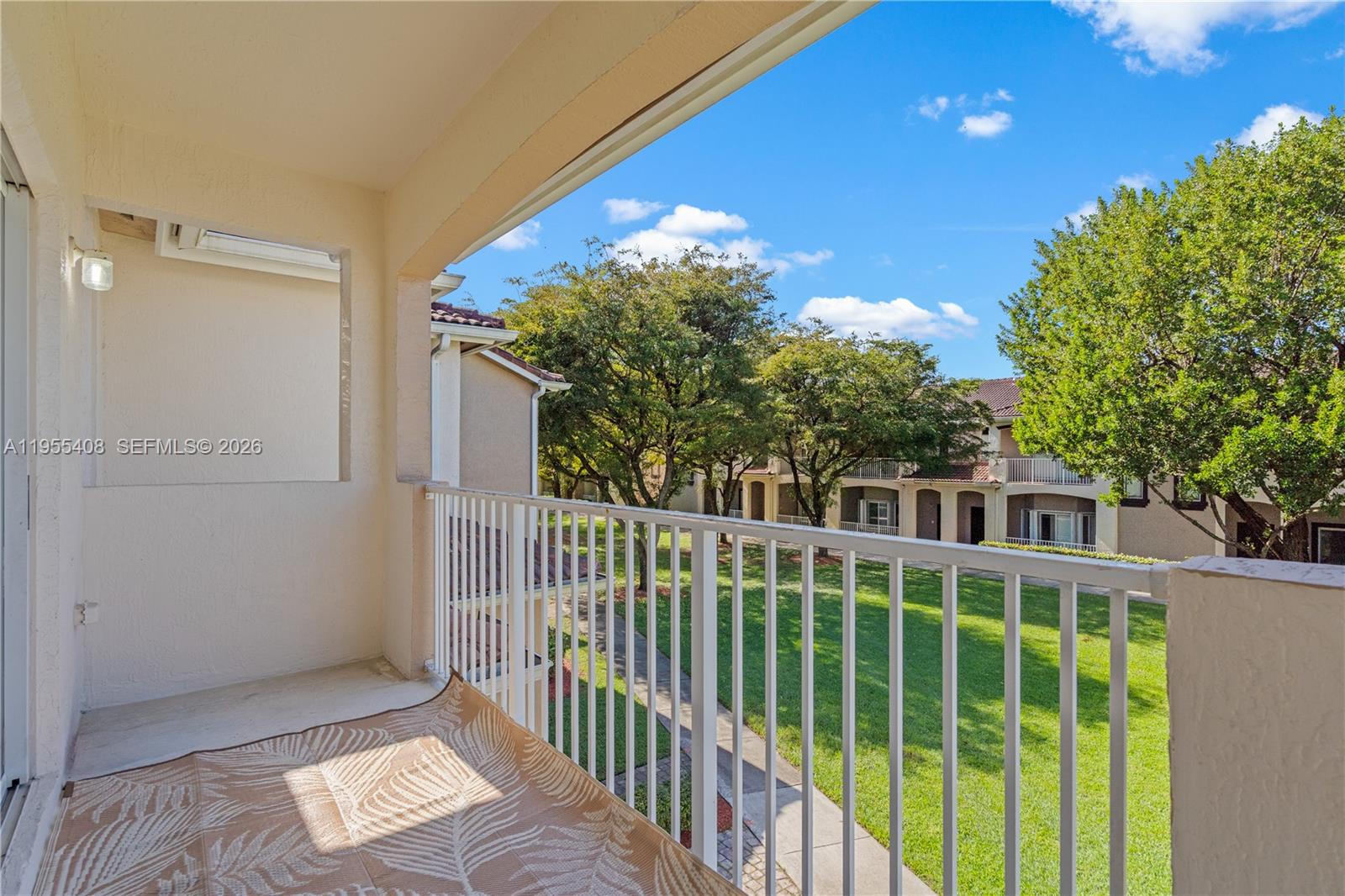 1940 SE 24th Ter # 1940