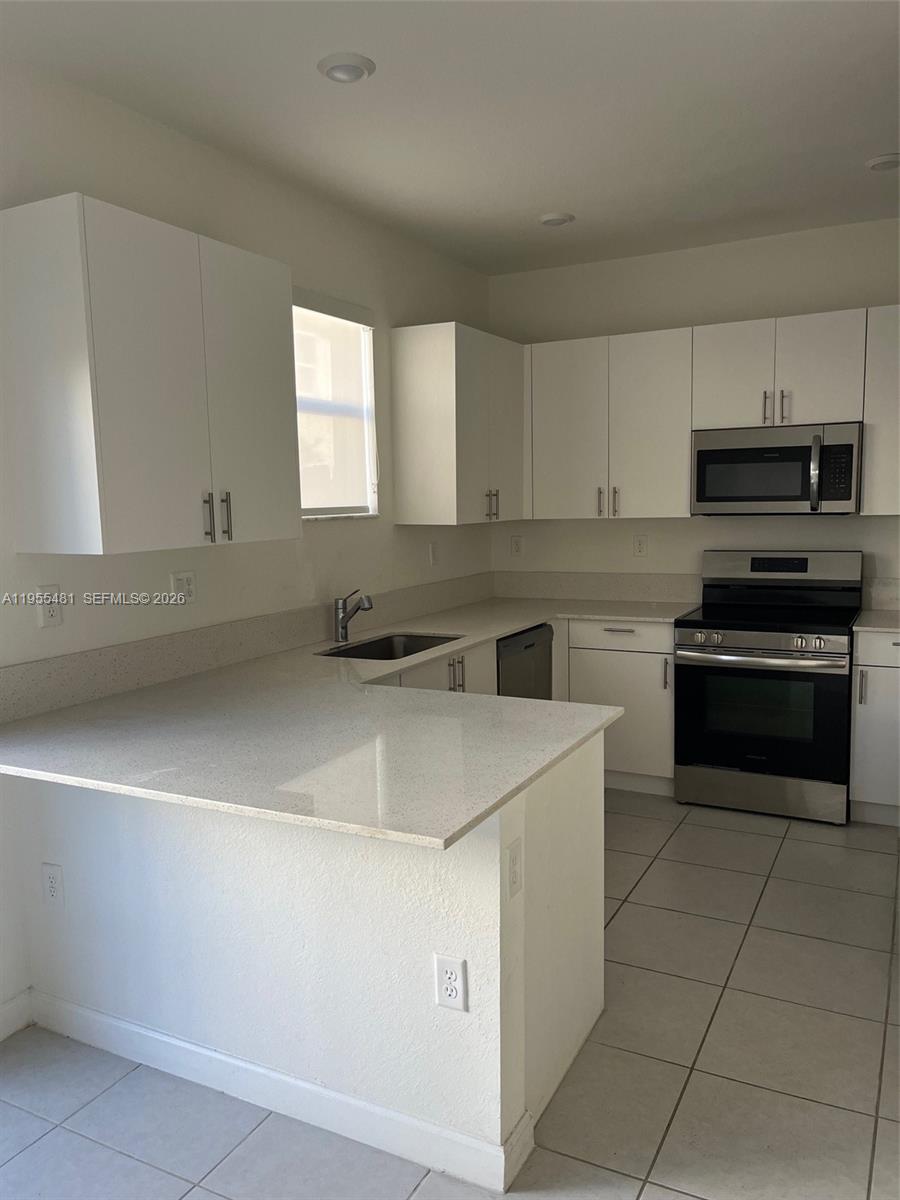 16243 SW 289 st # 16243