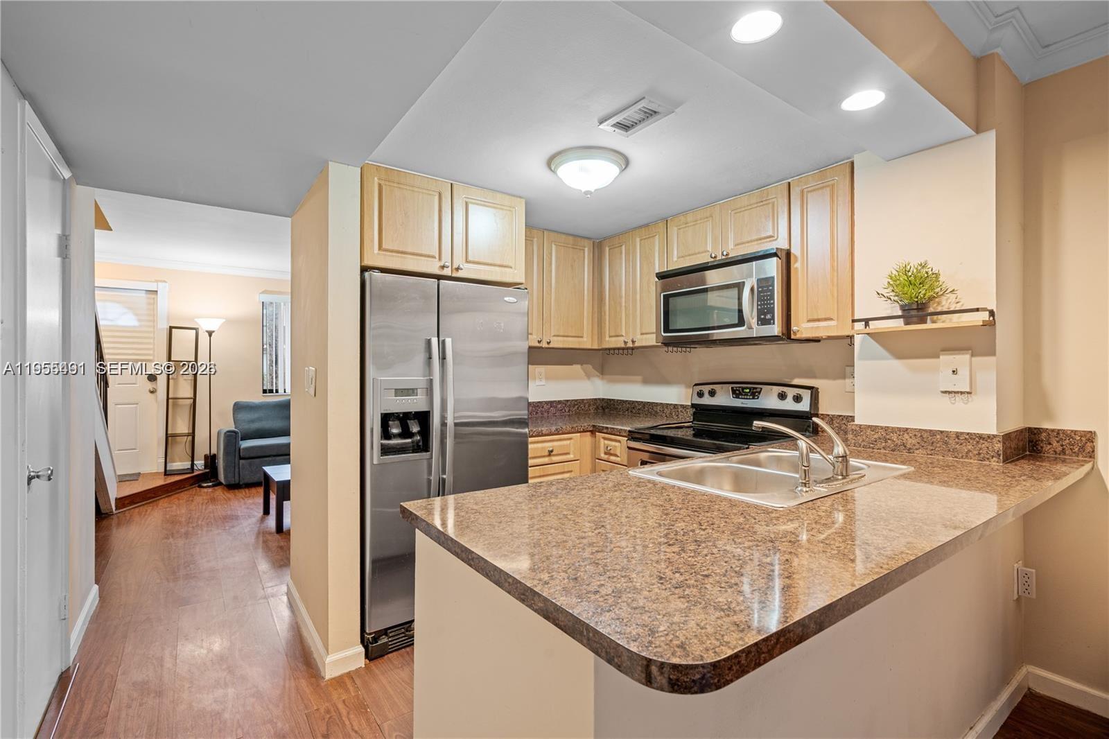 1927 SW 107th Ave # 306