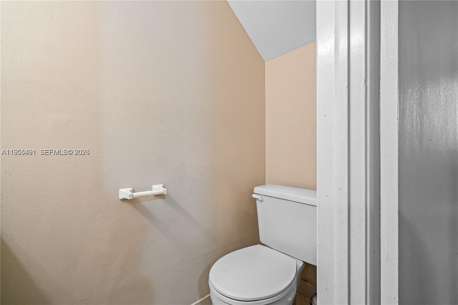 1927 SW 107th Ave # 306