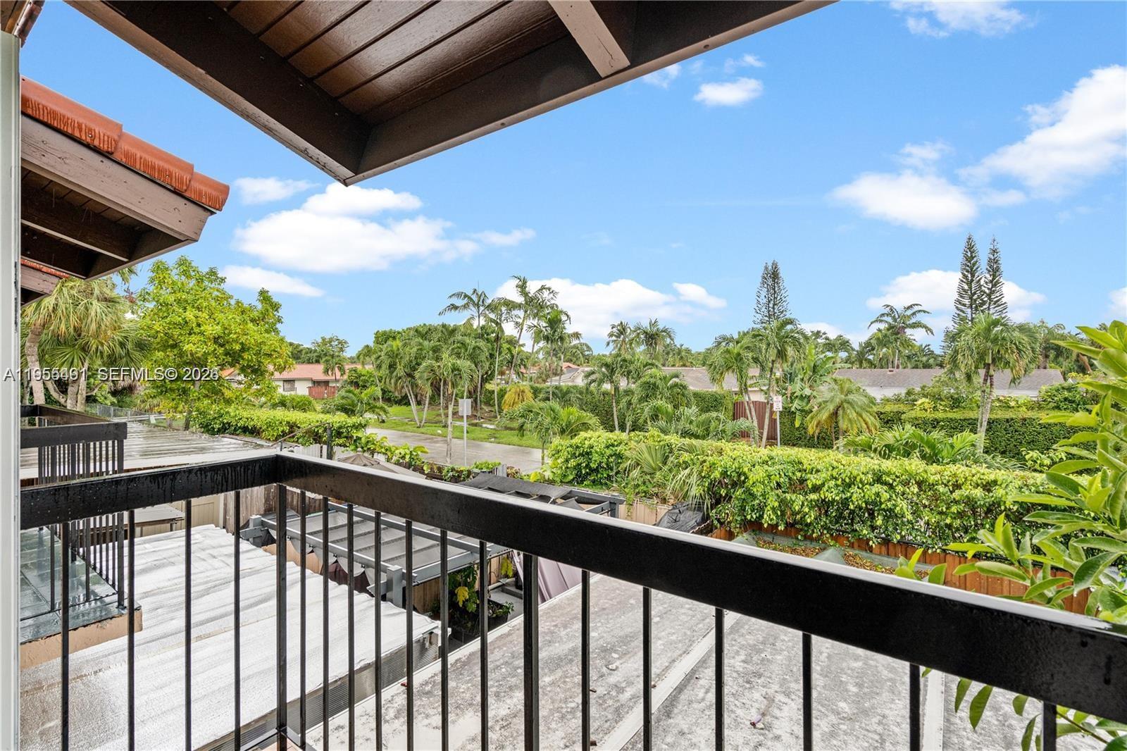 1927 SW 107th Ave # 306