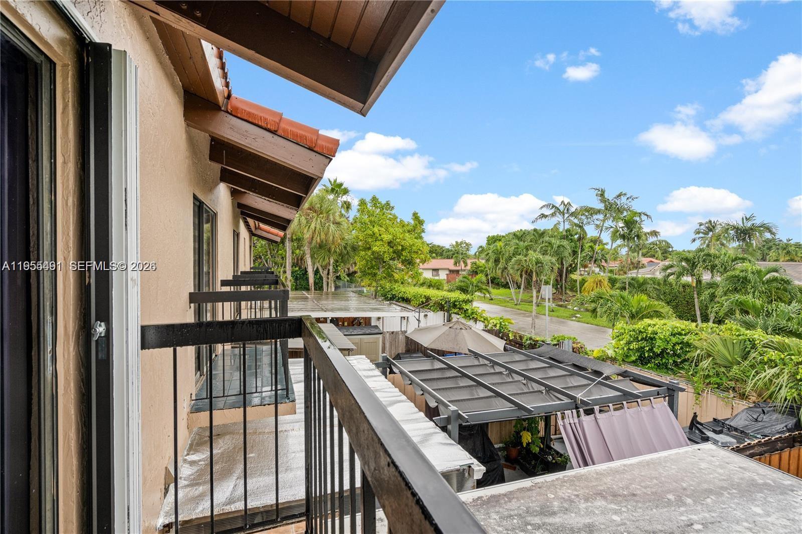 1927 SW 107th Ave # 306