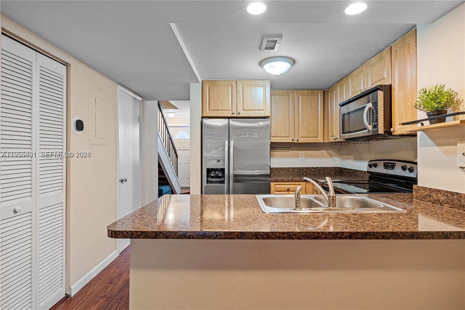 1927 SW 107th Ave # 306