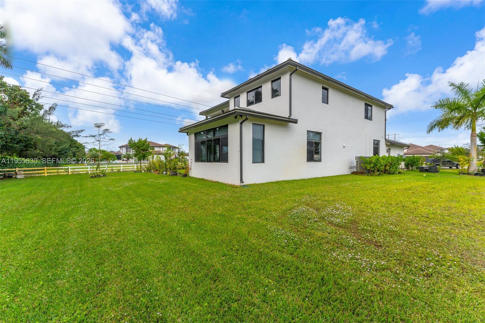 4950 SW 158th Ave