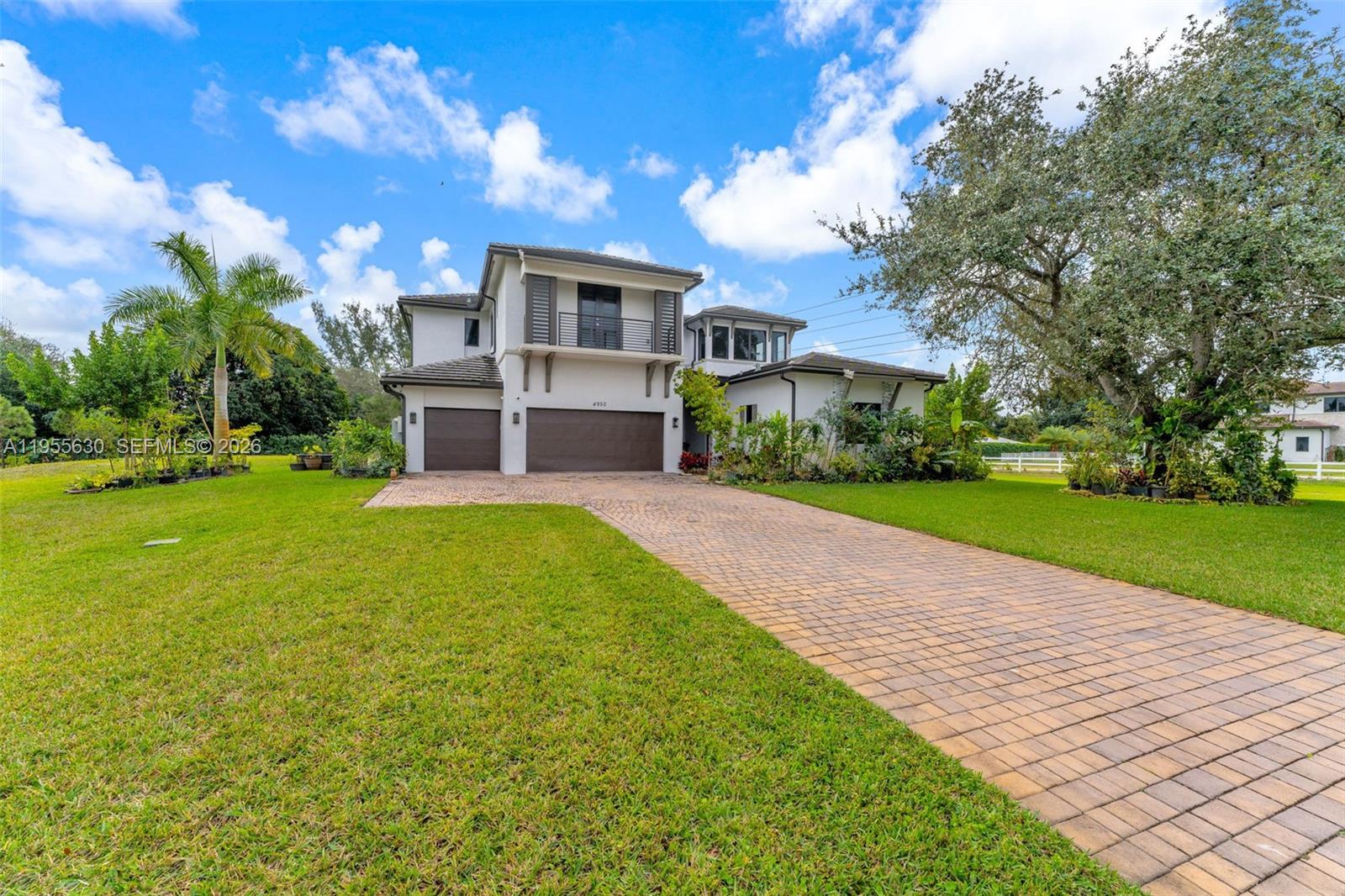 4950 SW 158th Ave