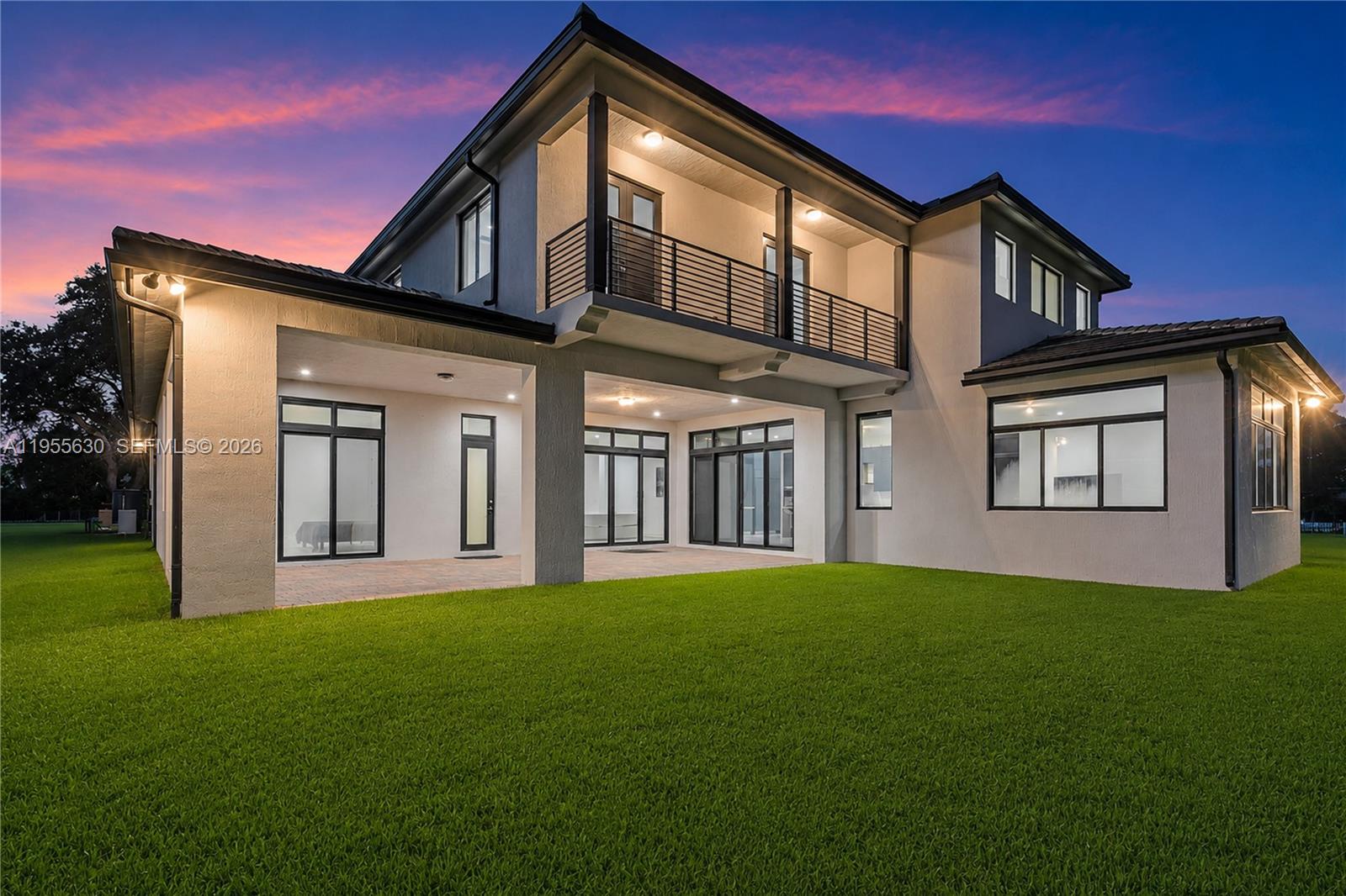 4950 SW 158th Ave