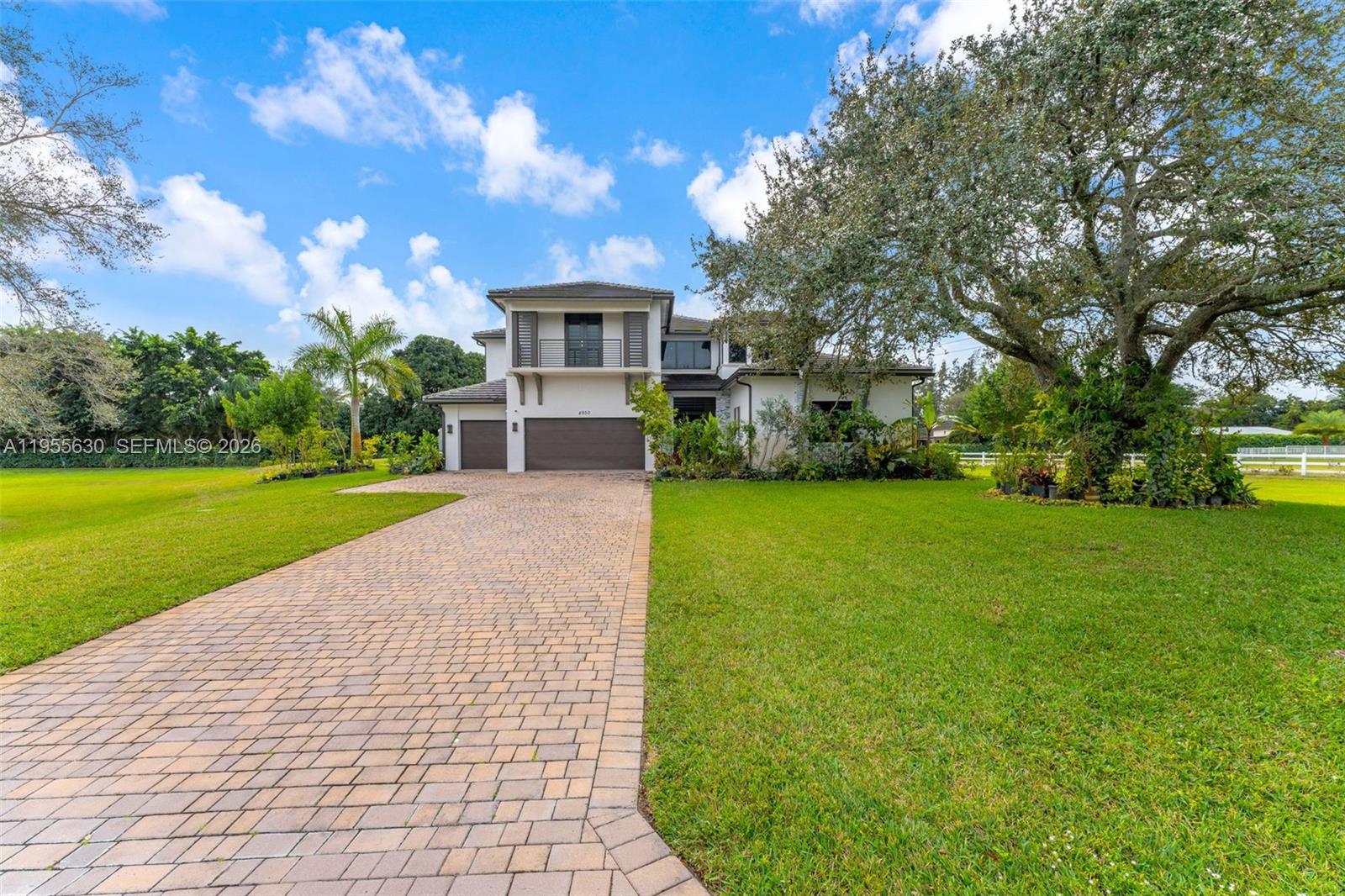 4950 SW 158th Ave
