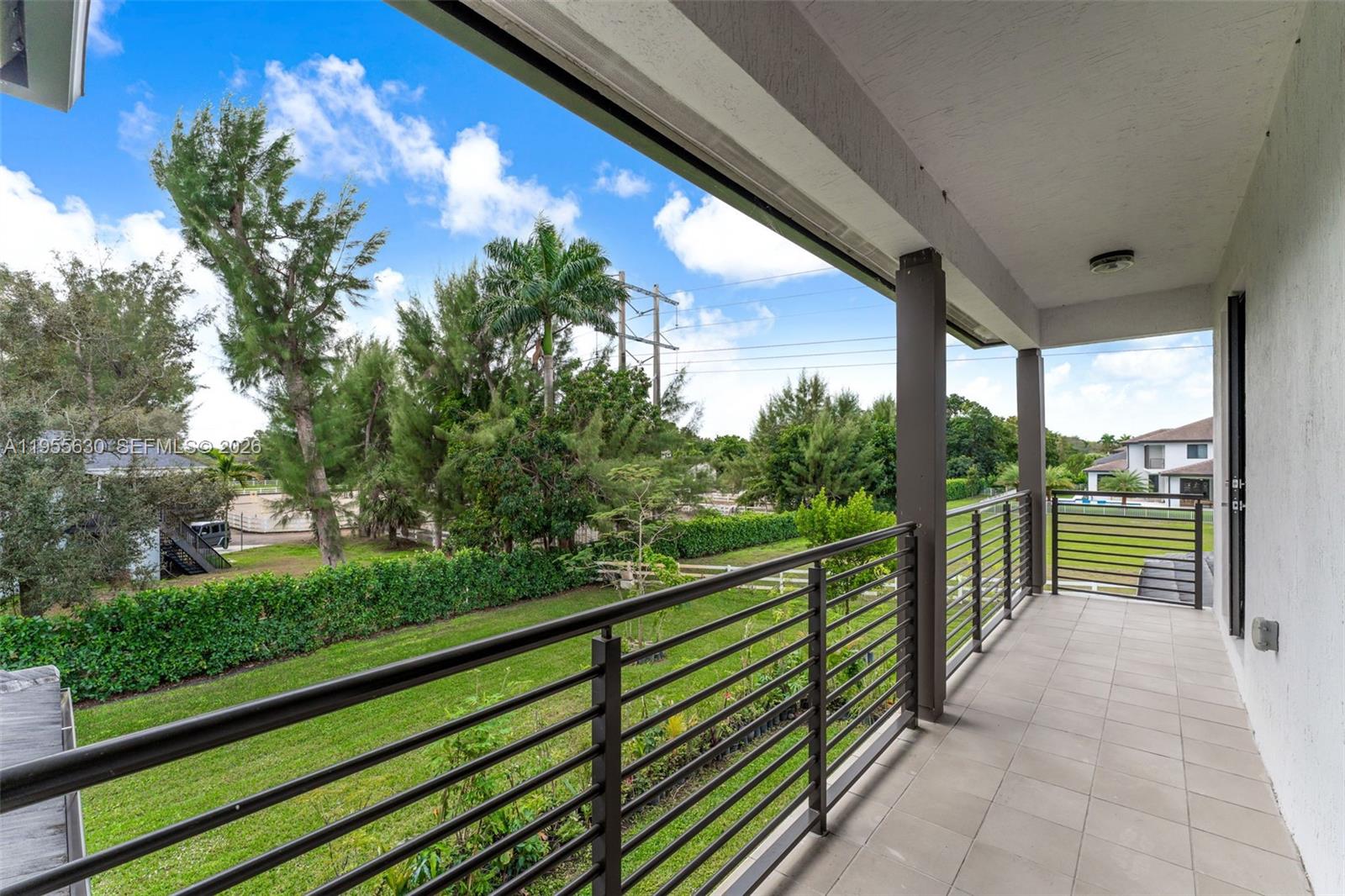 4950 SW 158th Ave
