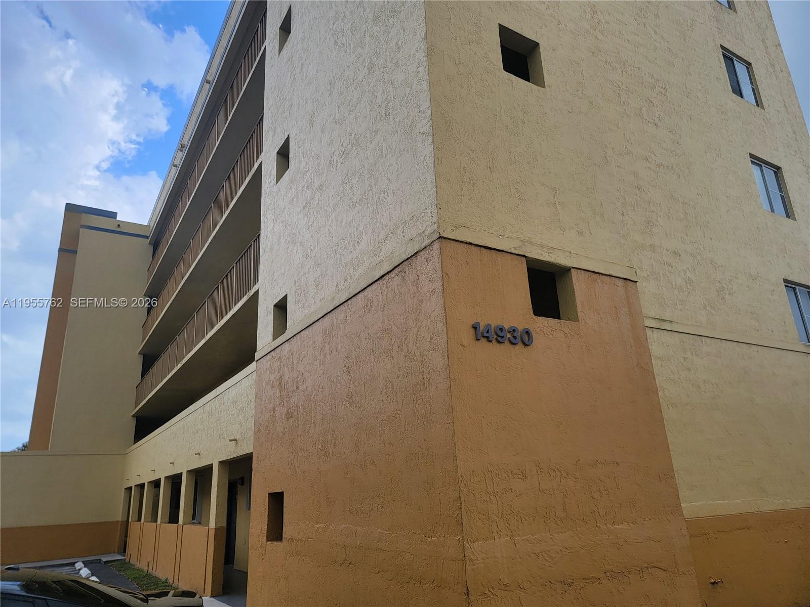 14930 SW 82nd Ter # 304 Unit: 16-304